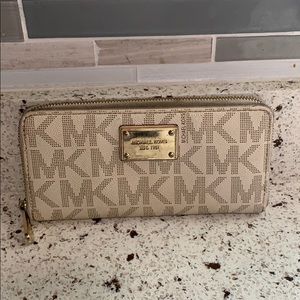 Authentic Michael Kors Wallet